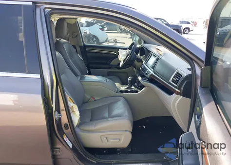 2015 Toyota Highlander Limited Platinum V6 из США, поврежденный, VIN 5TDYKRFH1FS109345